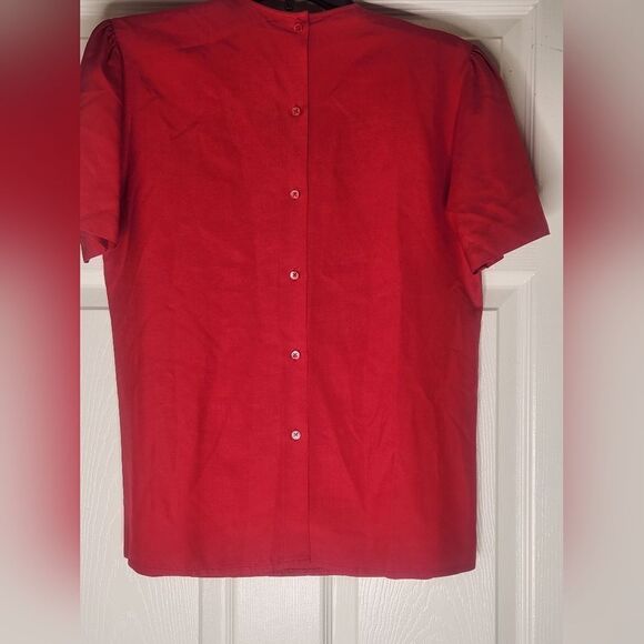Vtg WTC 6 Red 100% SILK Shrtslvs Folds Buttons on the Back Women’s Top Blouse - Picture 9 of 10